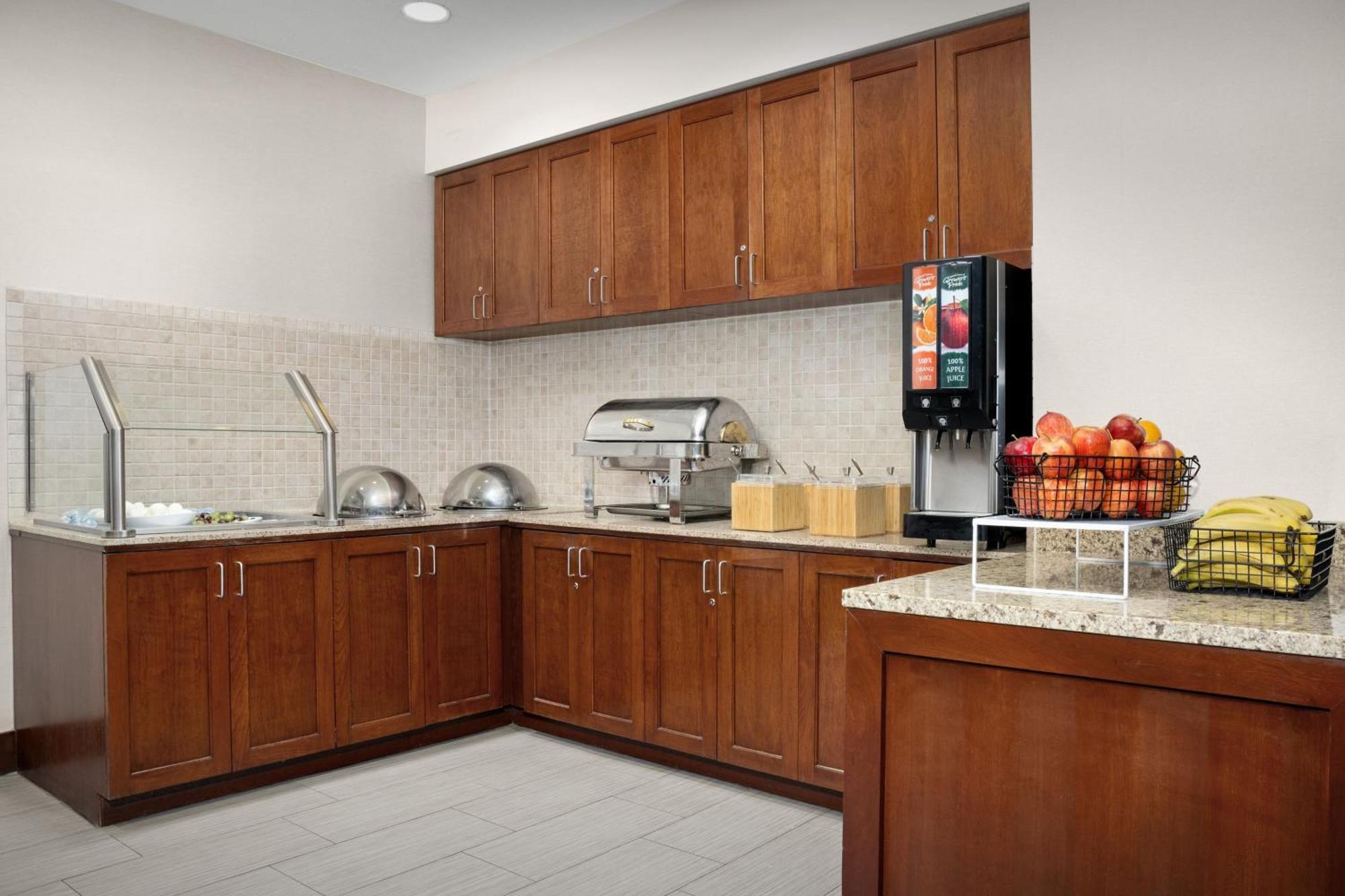 Residence Inn Houston West Energy Corridor Экстерьер фото