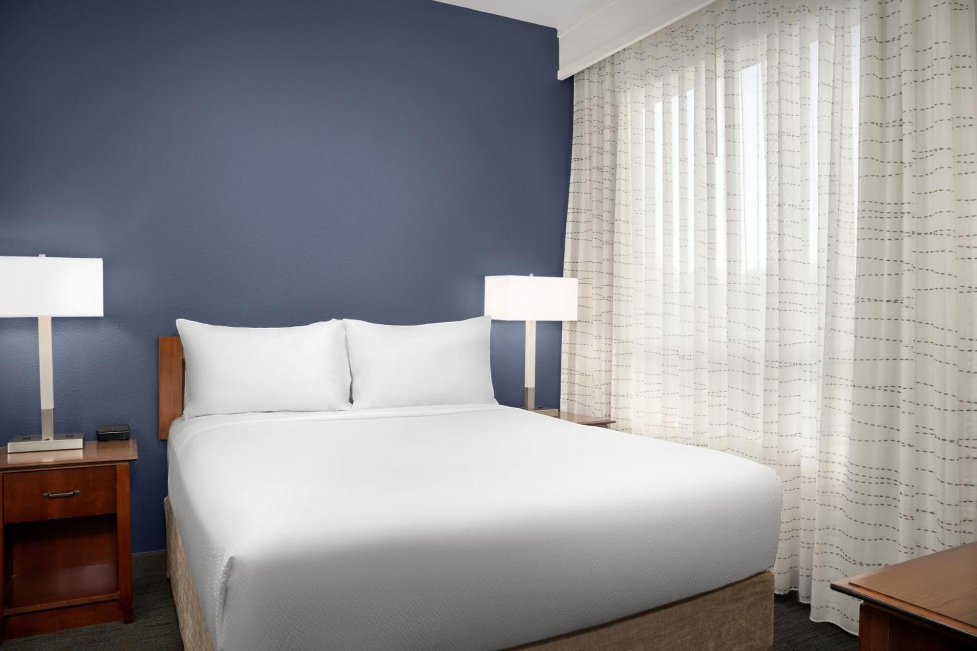 Residence Inn Houston West Energy Corridor Экстерьер фото