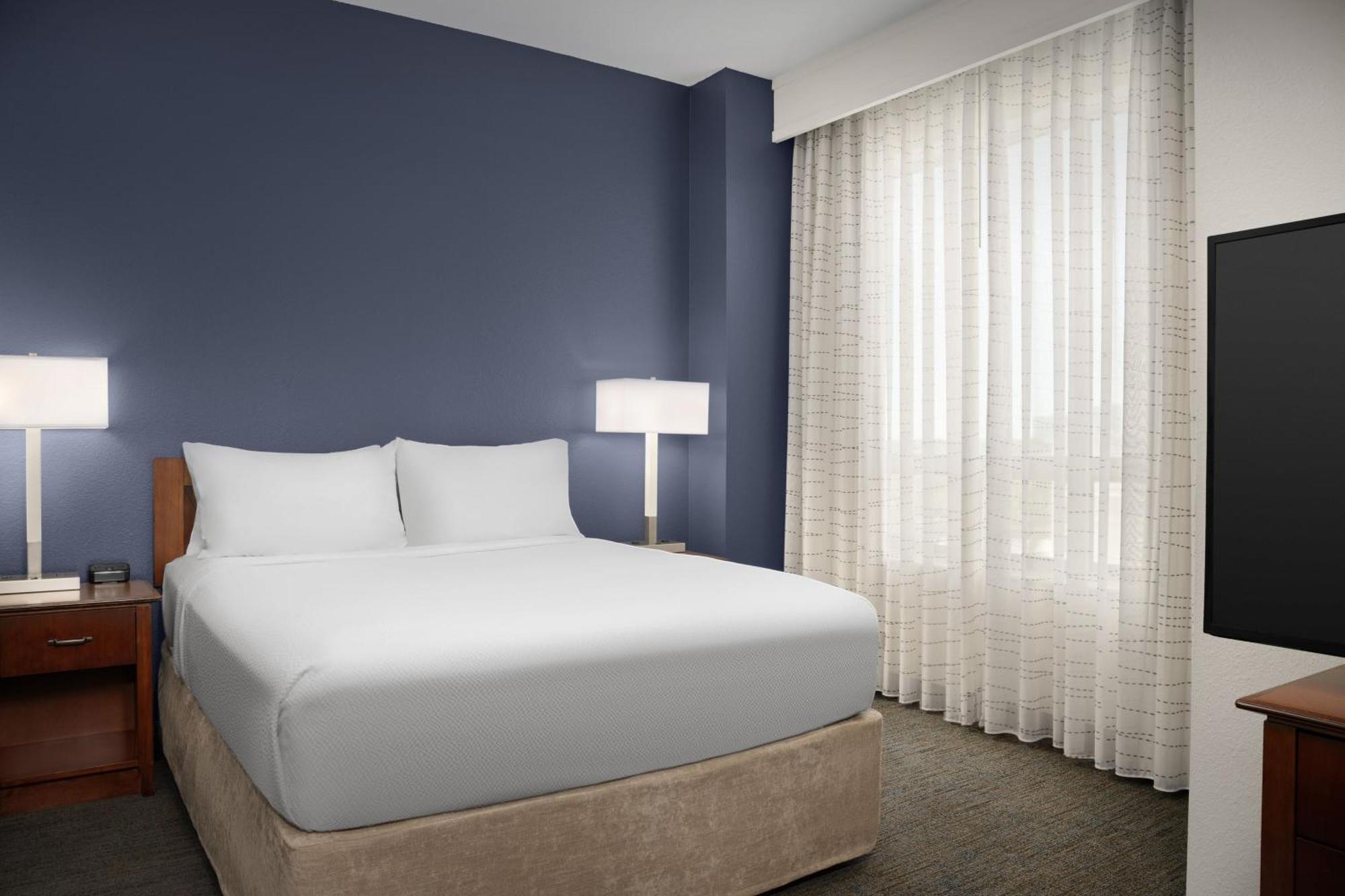 Residence Inn Houston West Energy Corridor Экстерьер фото