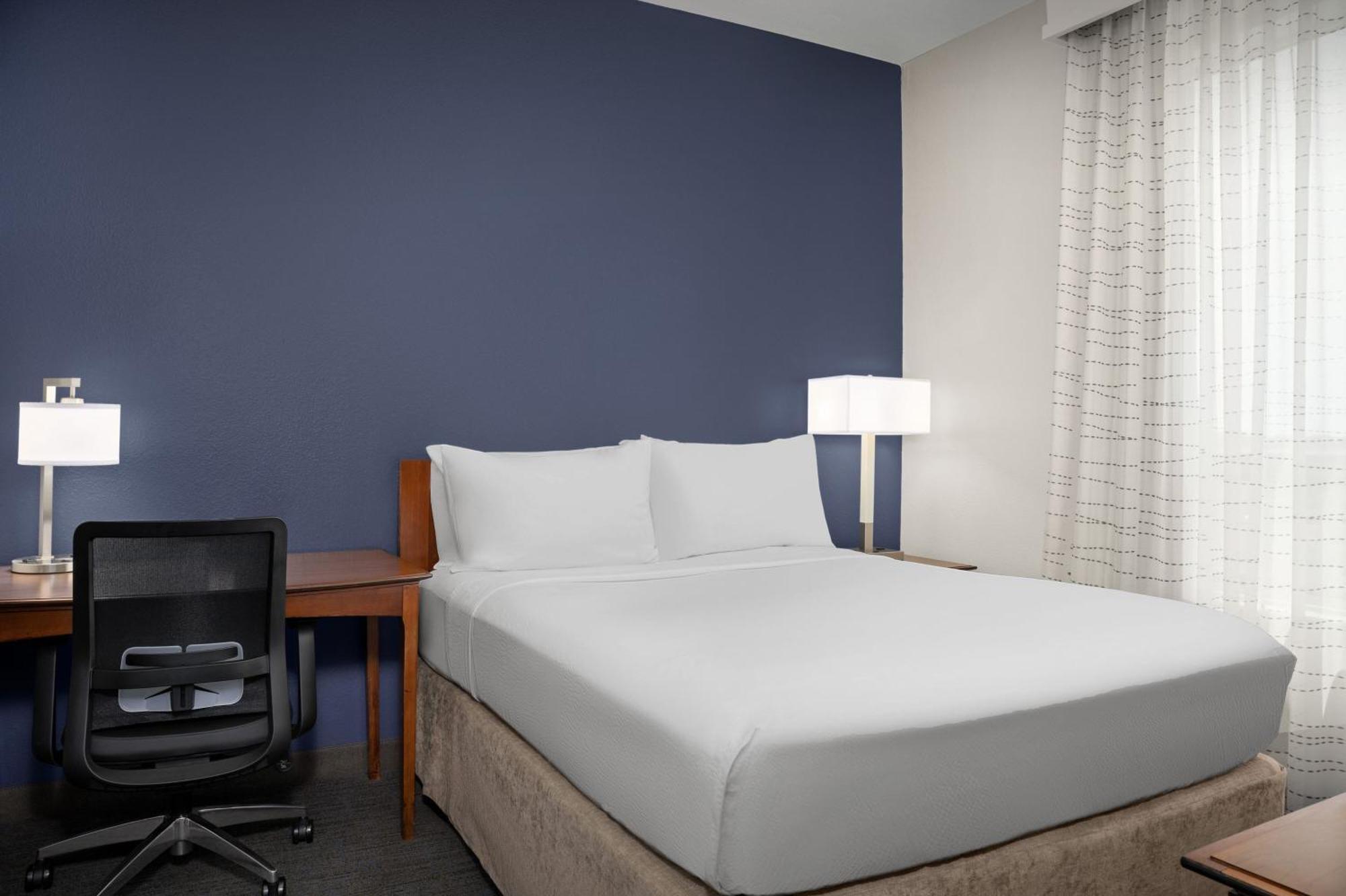 Residence Inn Houston West Energy Corridor Экстерьер фото
